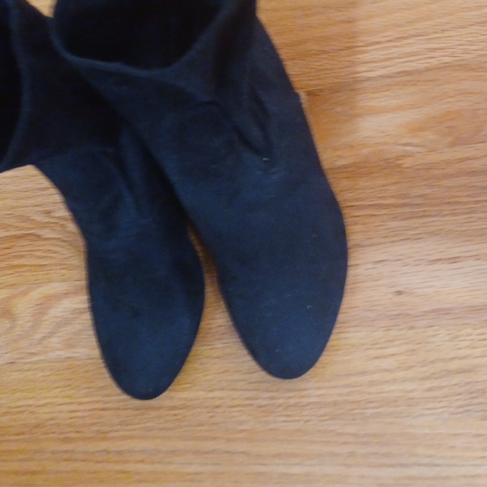 Chinese Laundry Suede Wedges